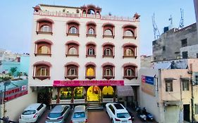 Hotel Muskan Palace